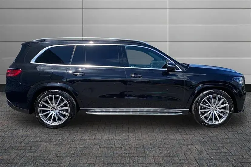 Used Mercedes GLS450 AMG Line Premium Plus 367 HP (269 kW) 2025 Obsidian black SUV