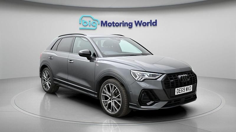 Used Audi Q3 Premium 188 HP (138 kW) 2019 Grey SUV