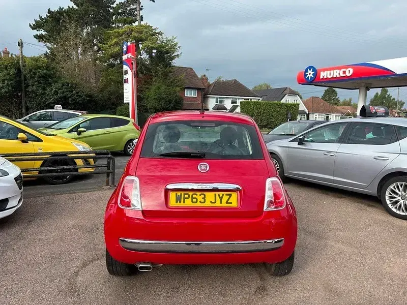 Usado Fiat 500 Lounge 69 HP (50 kW) 2013 Vermelho Citadino