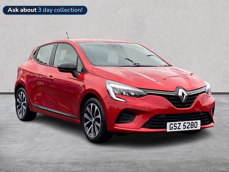 Red Used 2022 Renault Clio V Evolution Hatchback | £12,995 (Good price) - Image 1/4
