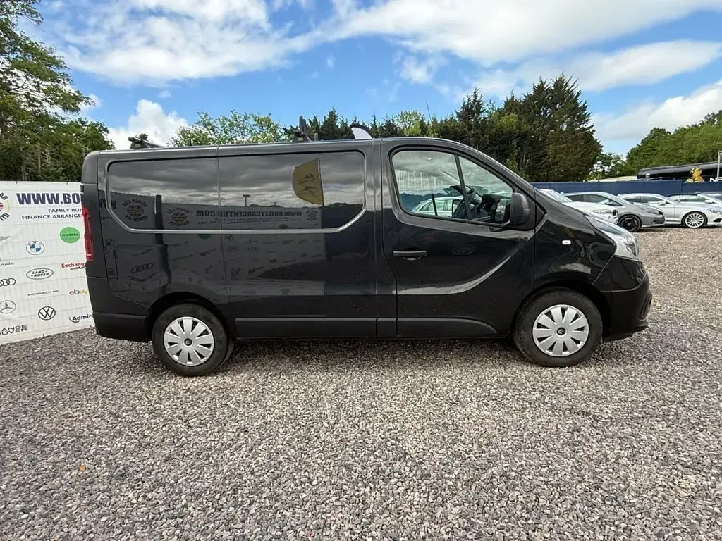 Used Renault Trafic Business 2021 Black MPV