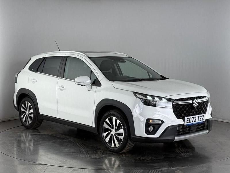 White Used 2023 Suzuki SX4 S-Cross SUV | £19,000 (Fair price) - Image 1/3