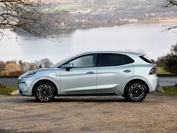 New MG MG4 EV 117 kW (160 HP) 2026 Green Hatchback