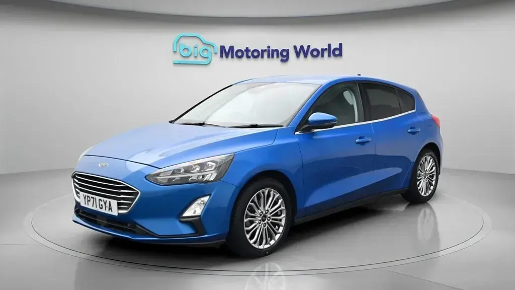 Used Ford Focus Titanium X 155 HP (114 kW) 2021 Blue Hatchback