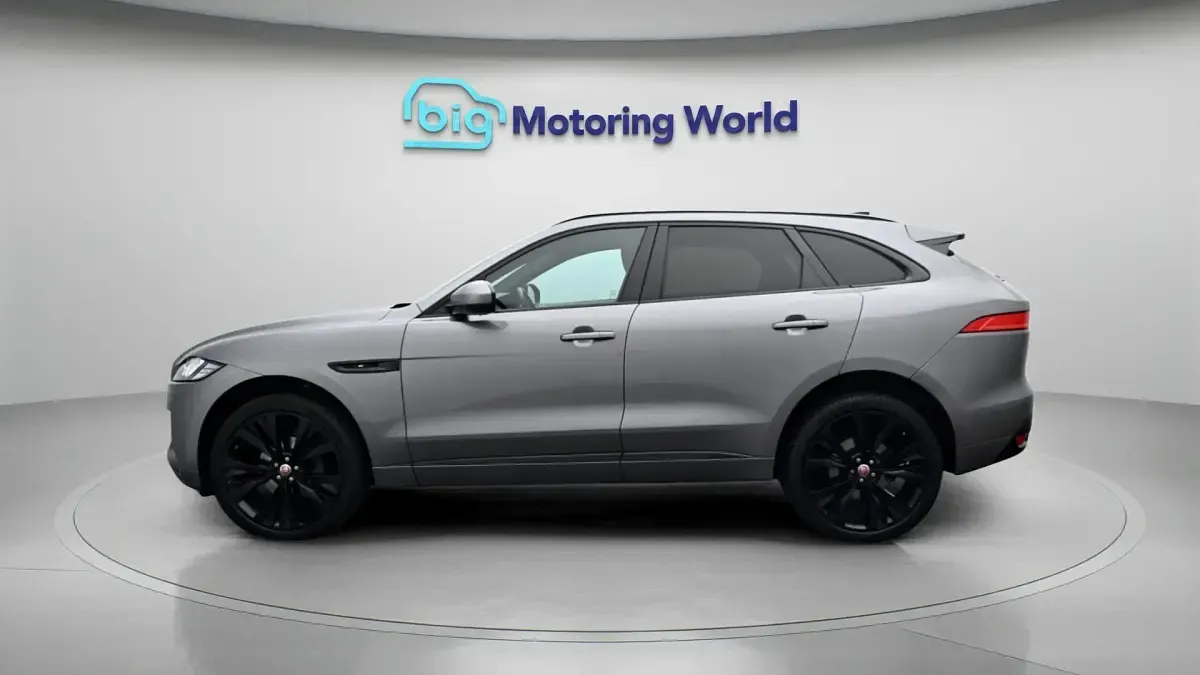 Used Jaguar F-Pace Chequered Flag 241 HP (177 kW) 2020 Grey SUV