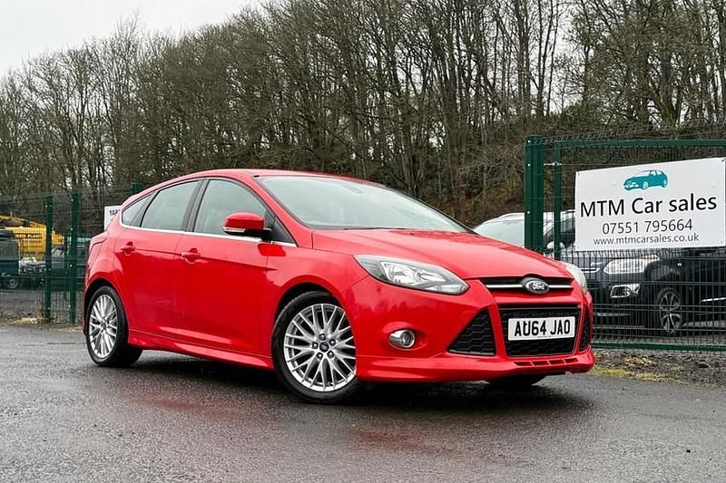 Red Used 2014 Ford Focus Zetec Hatchback | £4,495 (Fair price) - Image 1/1