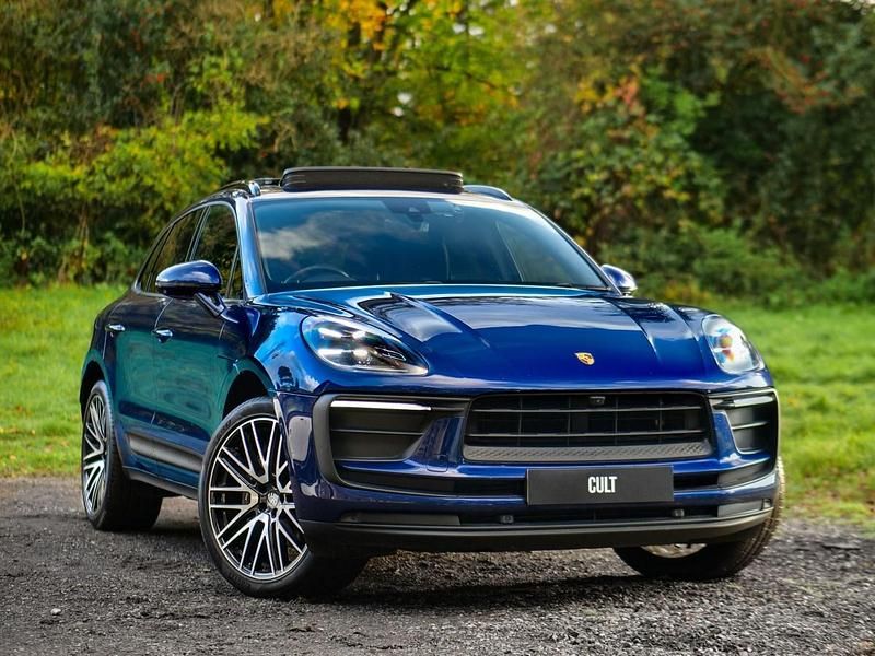 Blue Used 2022 Porsche Macan SUV | £43,995 (Fair price) - Image 1/3
