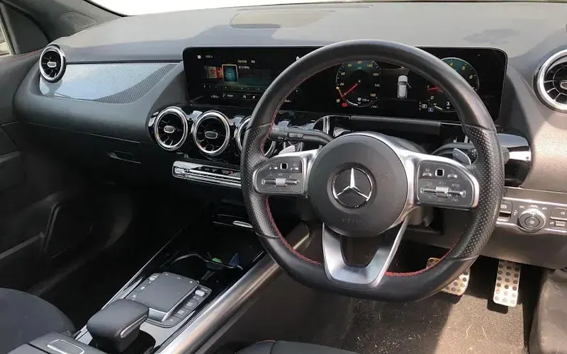 Used Mercedes GLA200 Executive 163 HP (119 kW) 2022 Grey SUV