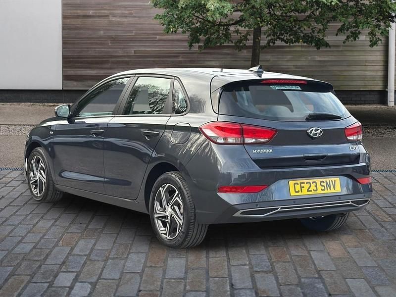 Used Hyundai i30 SE 120 HP (88 kW) 2023 Grey Hatchback