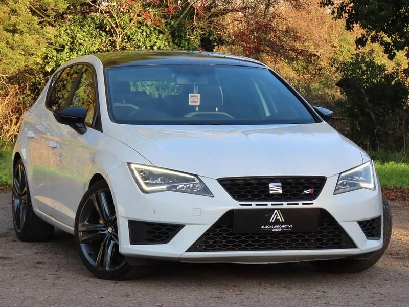 Used Cupra Leon 280 HP (205 kW) 2015 White Hatchback