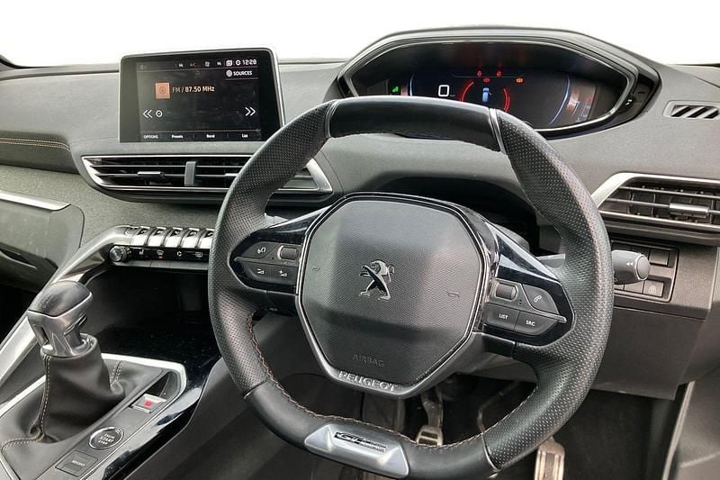 Used Peugeot 3008 GT-line 131 HP (96 kW) 2019 Blue SUV