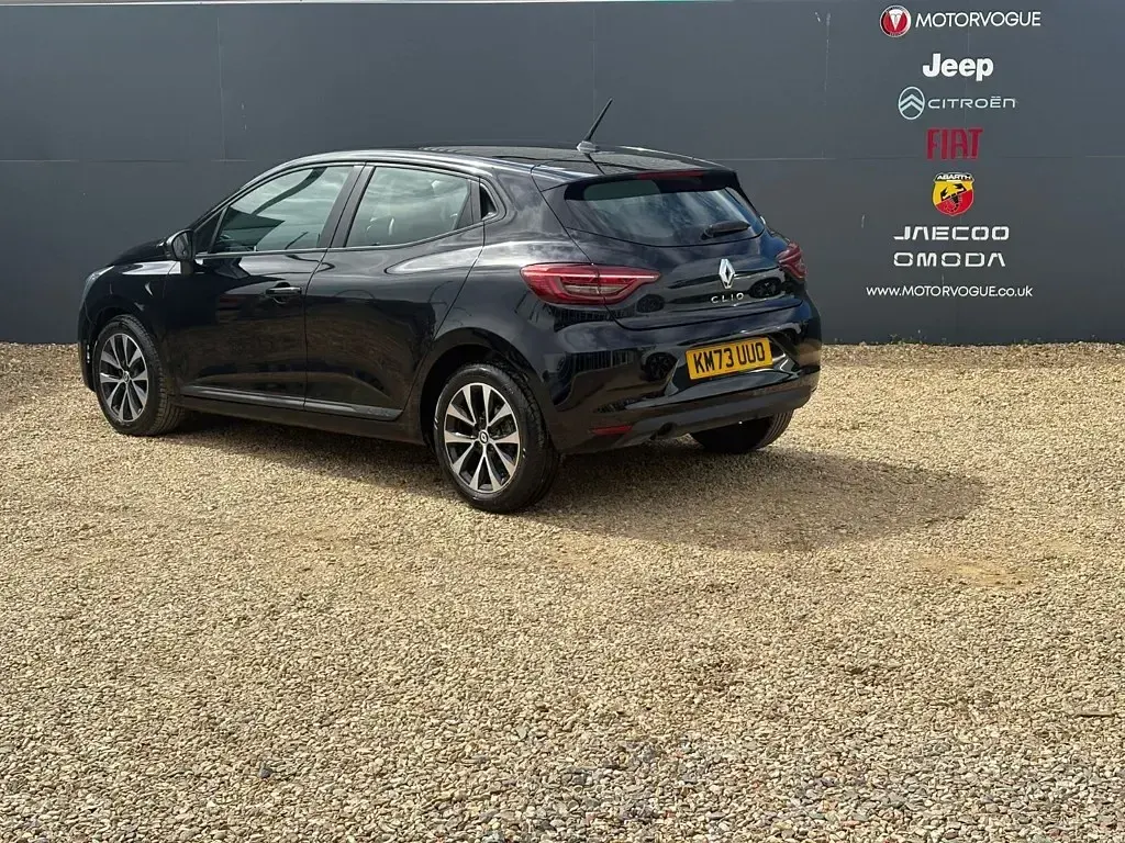Used Renault Clio Evolution 88 HP (64 kW) 2023 Black Hatchback