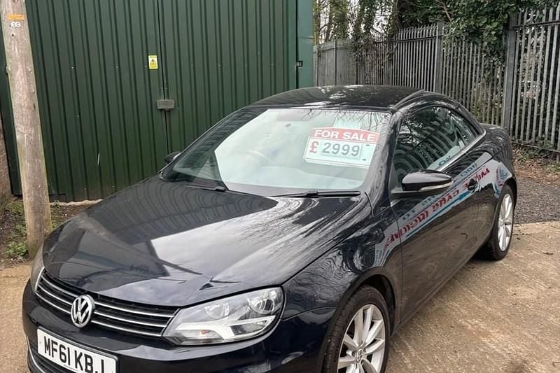 Used VW Eos SE 140 HP (102 kW) 2011 Black Cabriolet