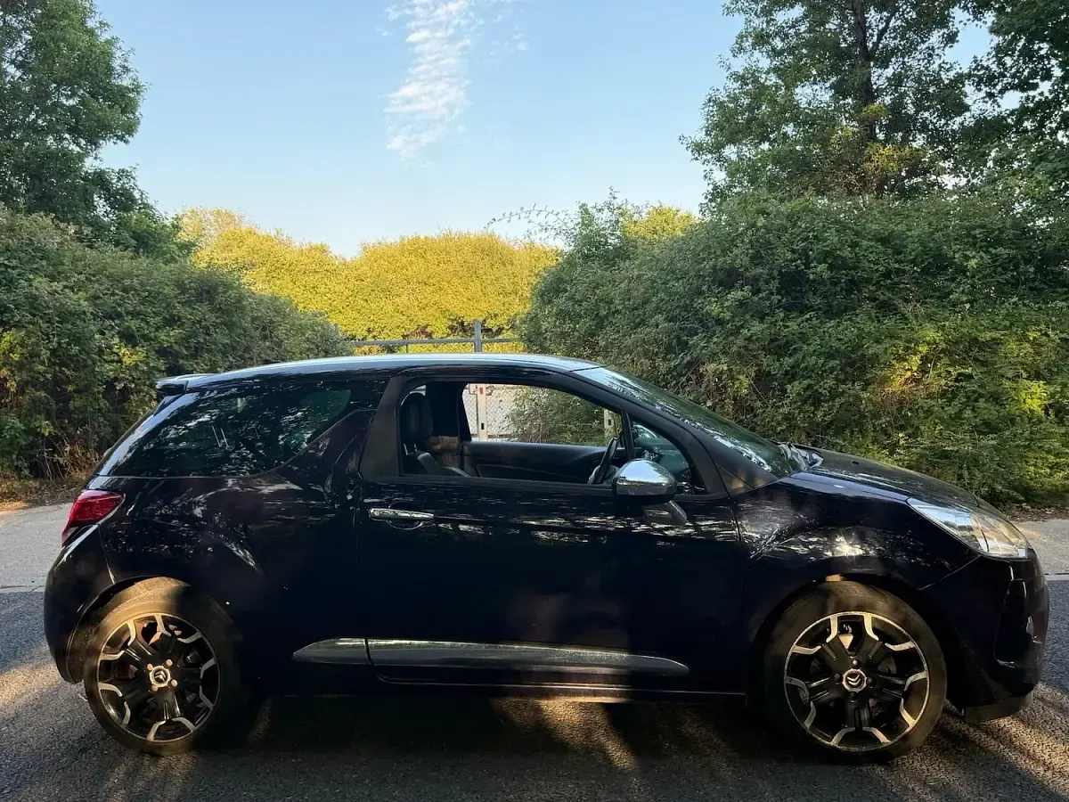 Used Citroën DS3 115 HP (84 kW) 2013 Blue Hatchback