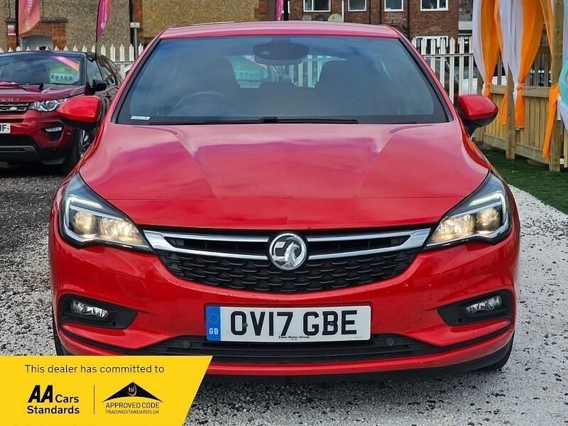 Used Vauxhall Astra SRi 2017 Red Hatchback