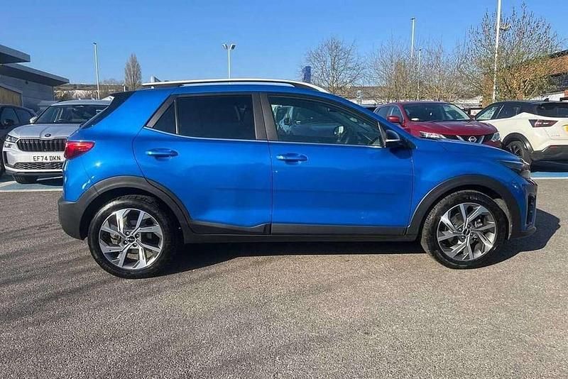 Used Kia Stonic GT-Line S 98 HP (72 kW) 2024 Blue SUV