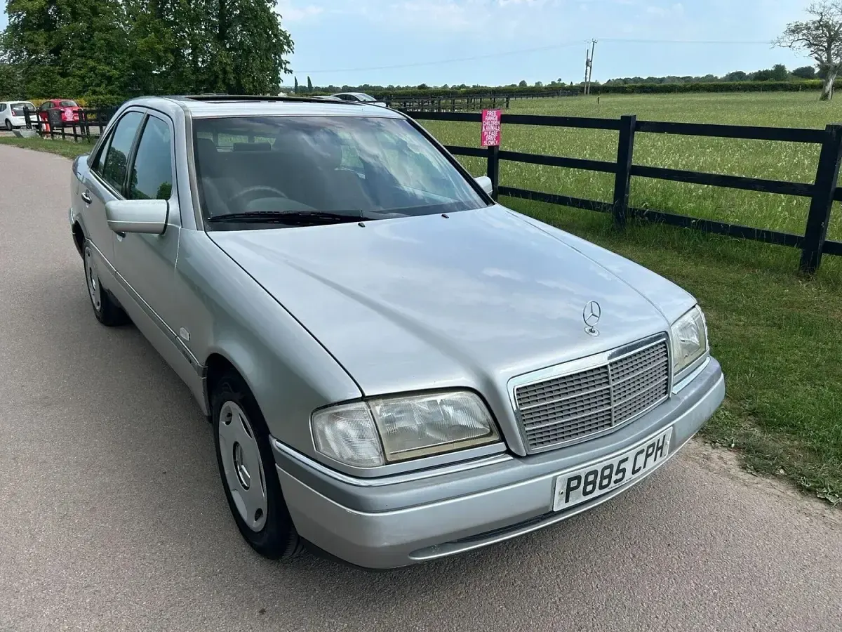 Used Mercedes C180 Elegance 1997 Silver Sedan