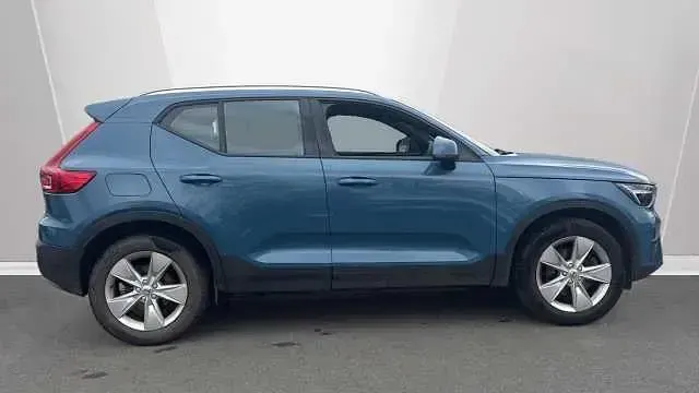 Usado Volvo XC40 Core 161 CV (118 kW) 2023 Azul SUV