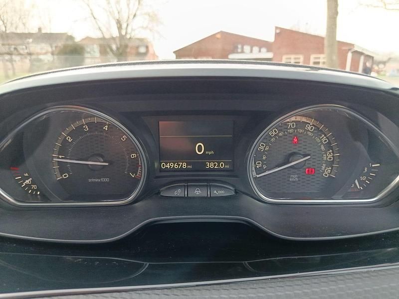 Used Peugeot 2008 GT-line 129 HP (94 kW) 2018 Grey SUV