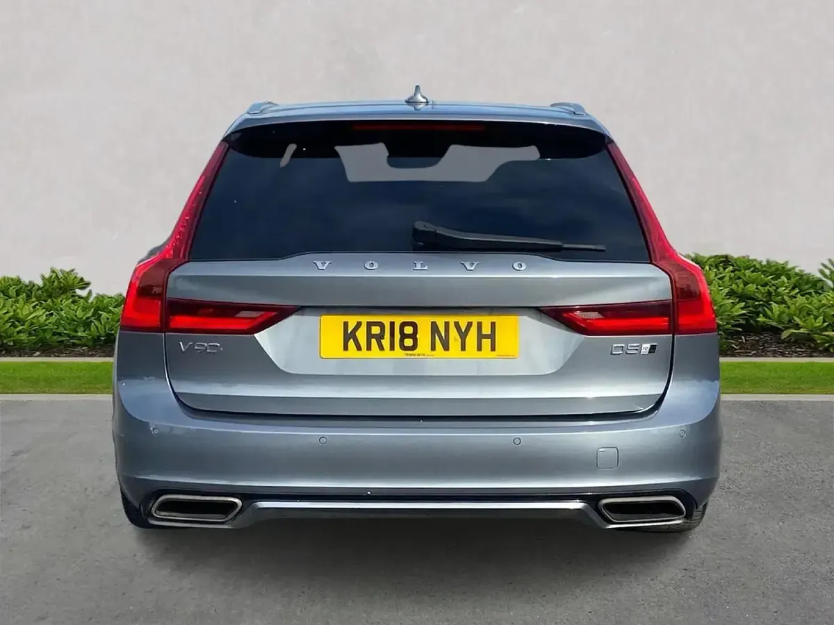 Used Volvo V90 R-Design Pro 2018 Grey Estate