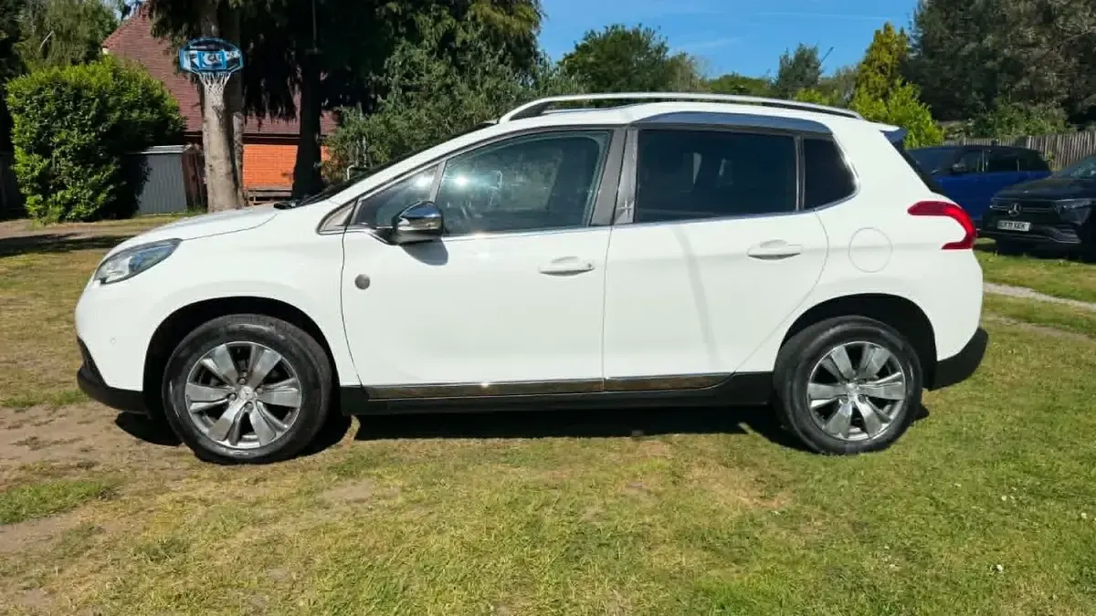 Used Peugeot 2008 Crossway 2015 White SUV