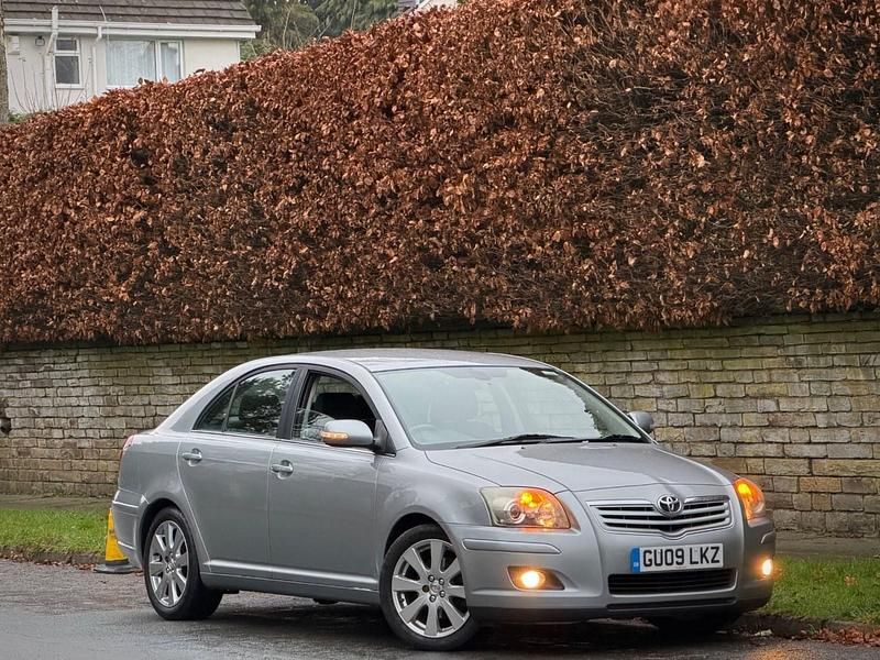 Used Toyota Avensis 2009 Silver Hatchback