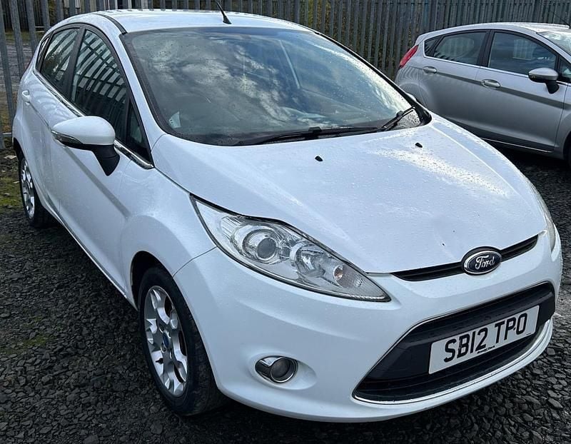 White Used 2012 Ford Fiesta Zetec Hatchback | £1,895 (Good price) - Image 1/4