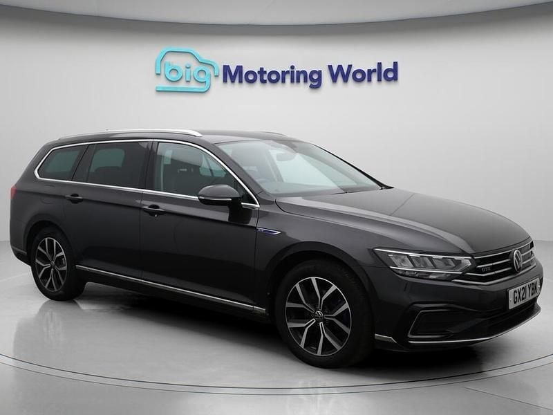 Grey Used 2021 VW Passat GTE Estate | £18,000 (Fair price) - Image 1/4