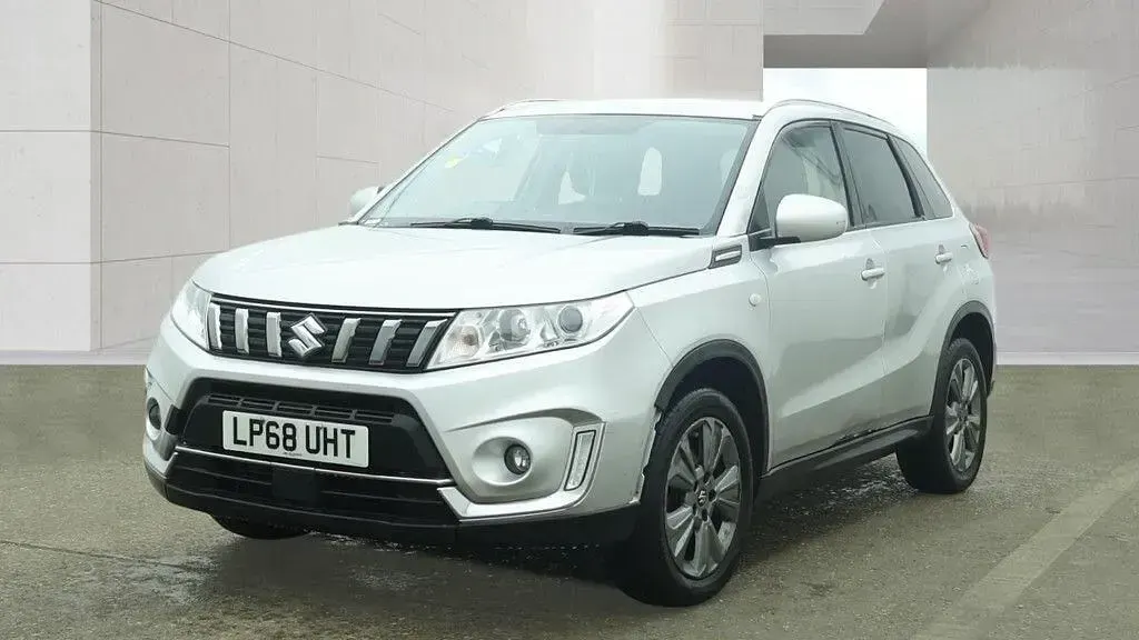 Usado Suzuki Vitara SZ-T 112 CV (82 kW) 2019 Plateado SUV
