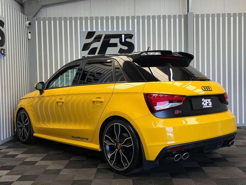 Used Audi A1 Comfort 231 HP (169 kW) 2015 Yellow Hatchback