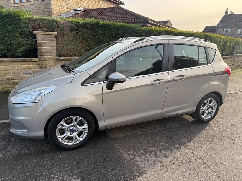 Used Ford B-MAX Zetec 2014 Silver MPV