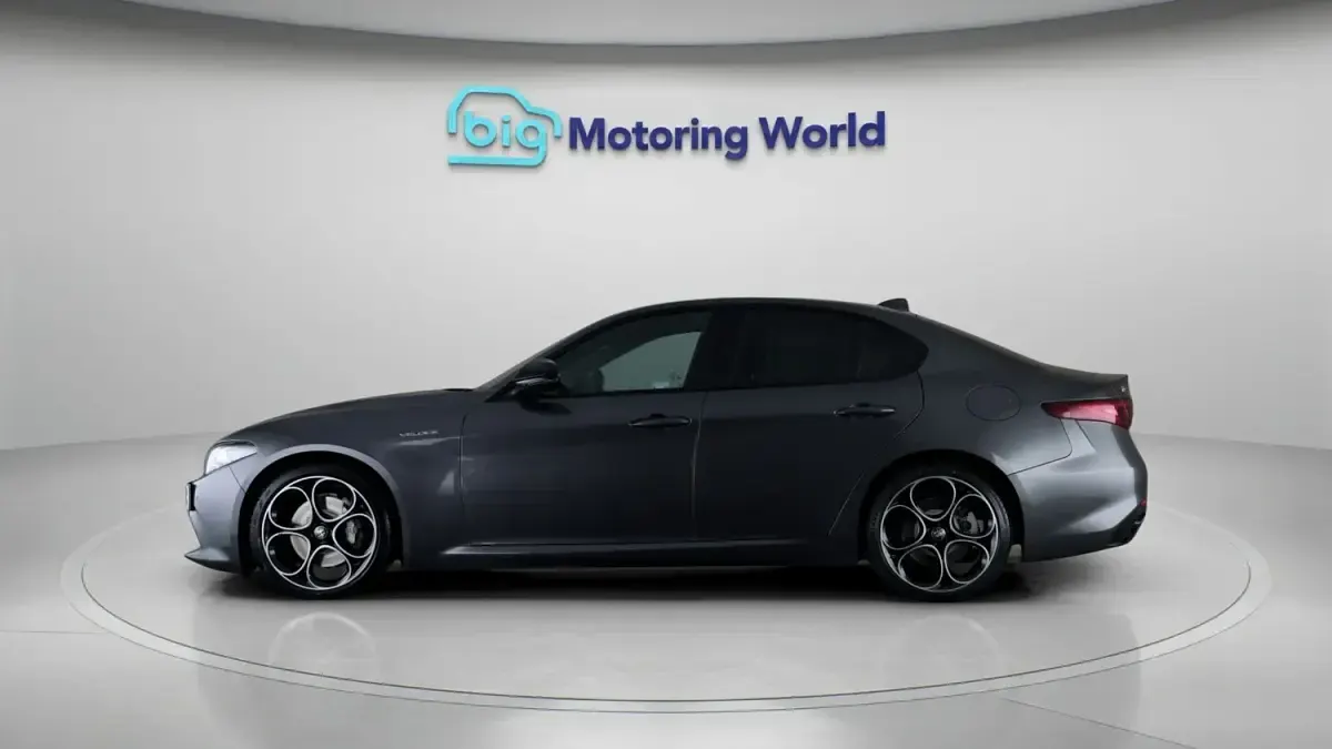 Begagnad Alfa Romeo Giulia Veloce 280 HK (205 kW) 2021 Grå Sedan
