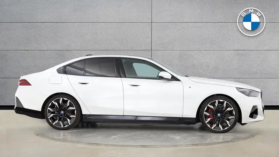 Used BMW i5 M Sport 246 kW (335 HP) 2024 White