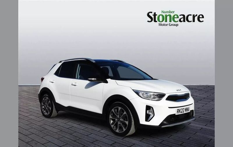 White Used 2022 Kia Stonic 2 SUV | £14,500 (Fair price) - Image 1/4