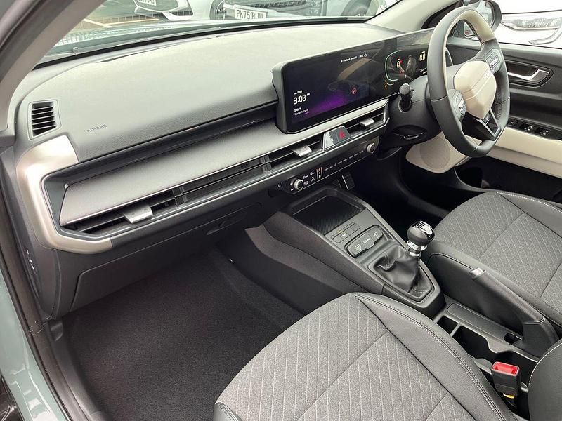 New Kia Stonic GT-Line 113 HP (83 kW) 2026 Green SUV