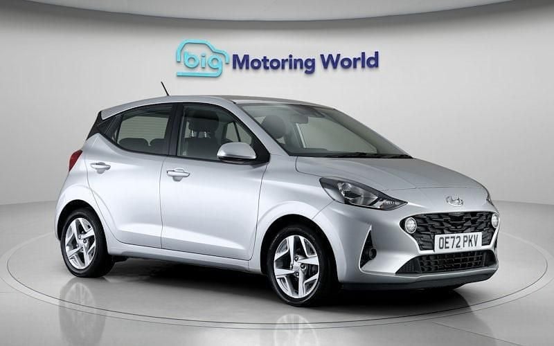 Used Hyundai i10 SE 84 HP (61 kW) 2023 Silver Hatchback