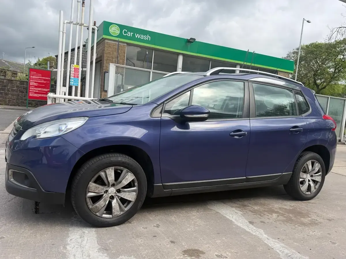 Used Peugeot 2008 Active 68 HP (50 kW) 2015 Blue SUV