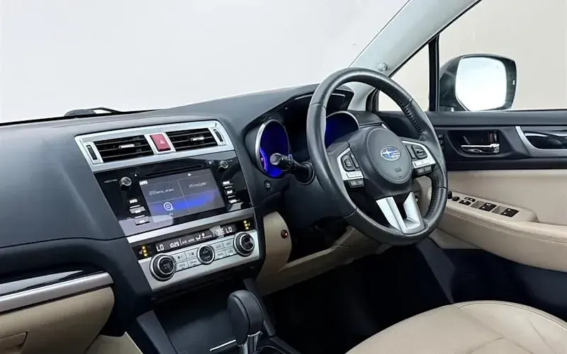 Used Subaru Outback Premium 175 HP (128 kW) 2020 Estate