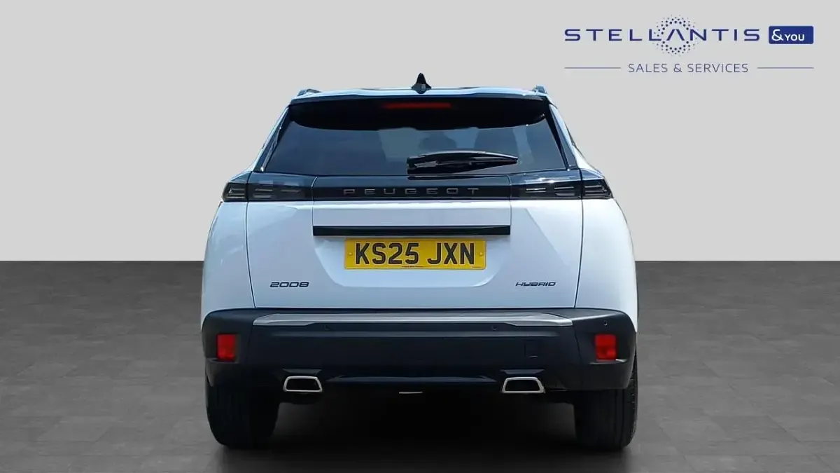Used Peugeot 2008 GT 134 HP (98 kW) 2025 White SUV