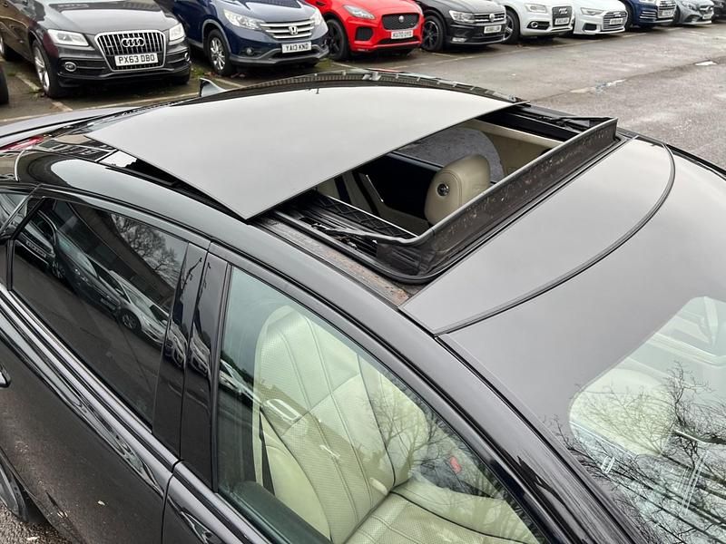 Used Jaguar XJ Portfolio 340 HP (250 kW) 2013 Black Sedan