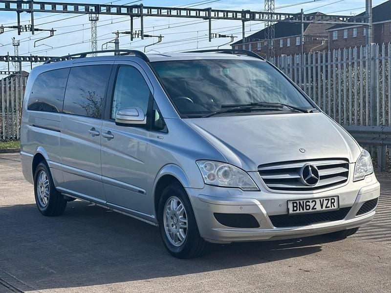 Begagnad Mercedes Viano 2012 Silver Minibuss