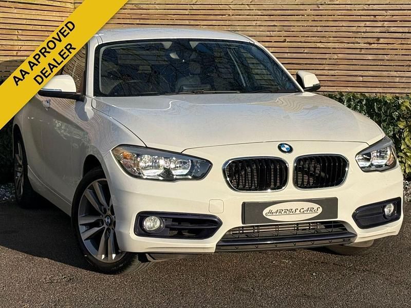 Used BMW 118 Sport Line 2015 White Hatchback