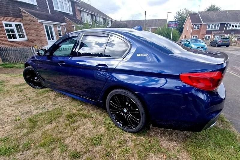Blue Used 2019 BMW 530e M Sport Sedan | £16,900 (Fair price) - Image 1/4