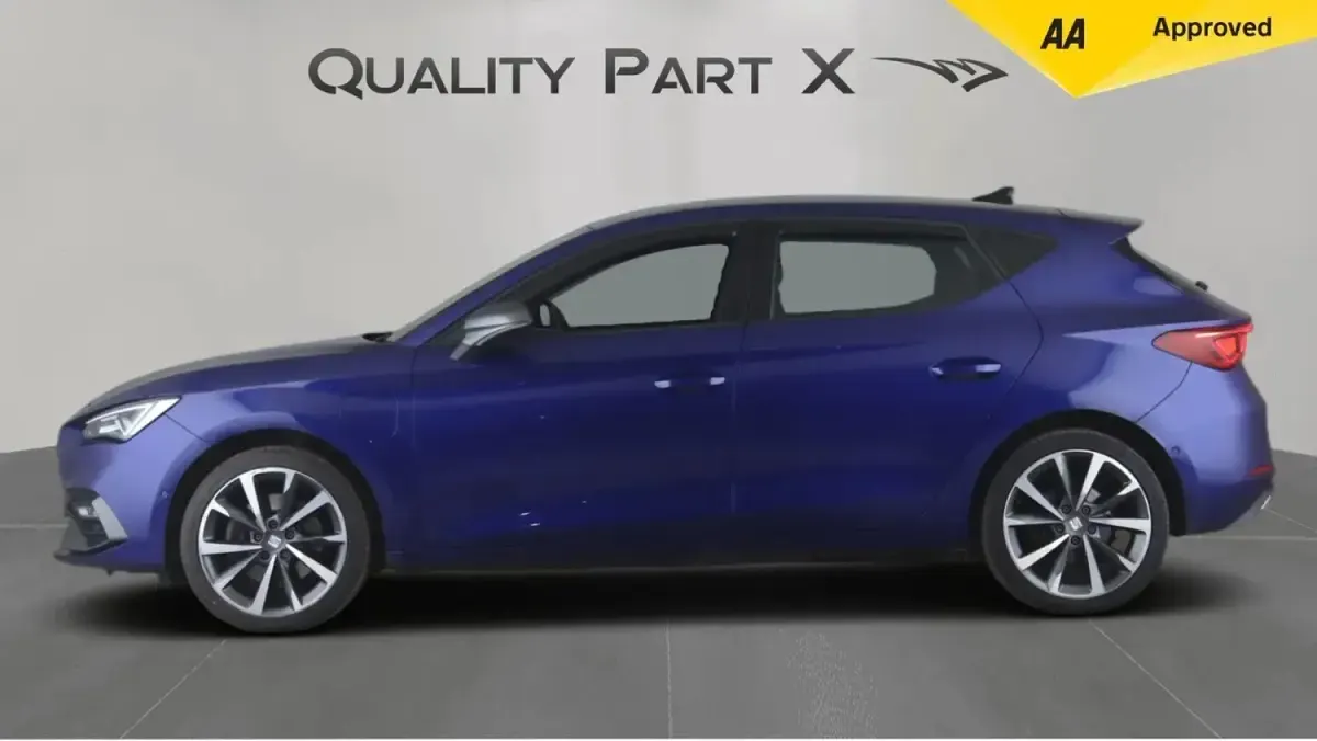 Used Seat Leon FR Sport 204 HP (150 kW) 2021 Blue Hatchback