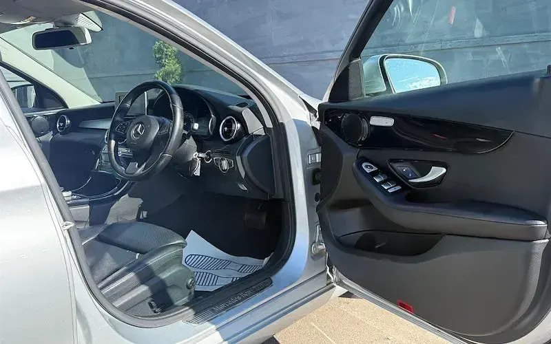 Used Mercedes C200 SE 184 HP (135 kW) 2016 Silver Sedan