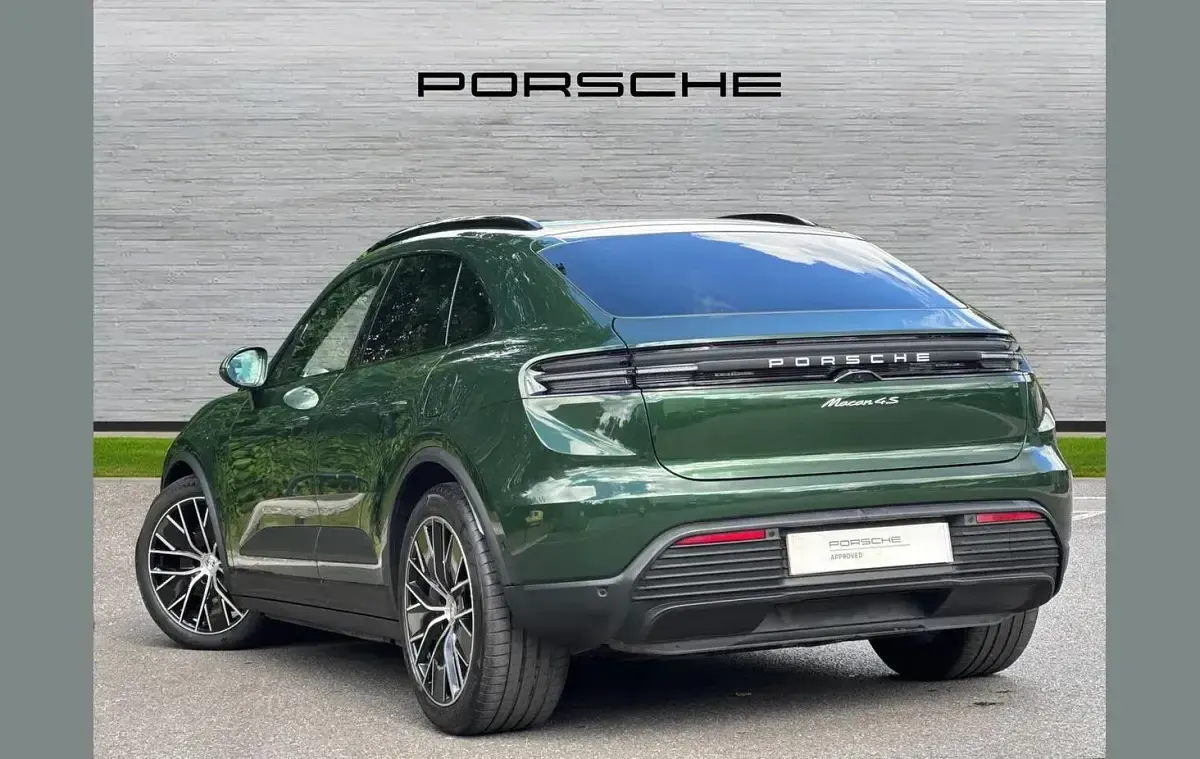 Used Porsche Macan 380 kW (517 HP) 2025 Green SUV