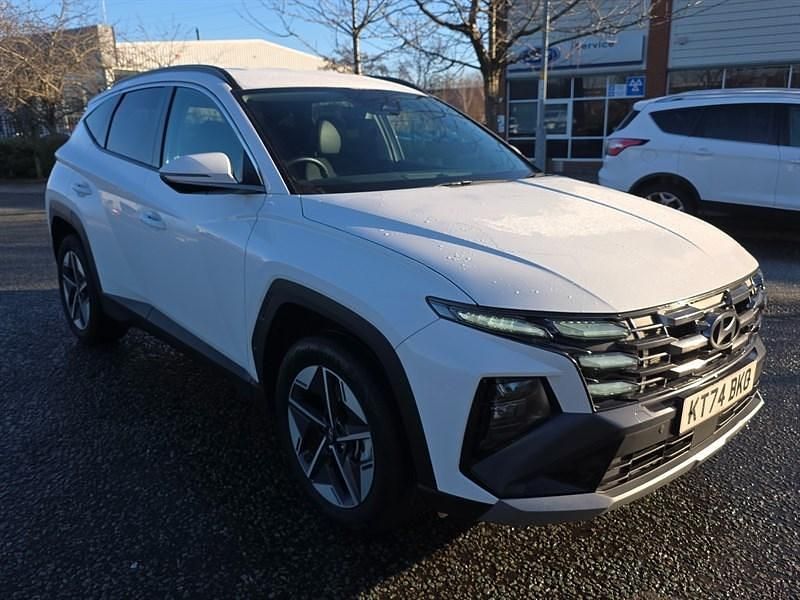 White Used 2025 Hyundai Tucson Premium SUV | £27,499 (Good price) - Image 1/4