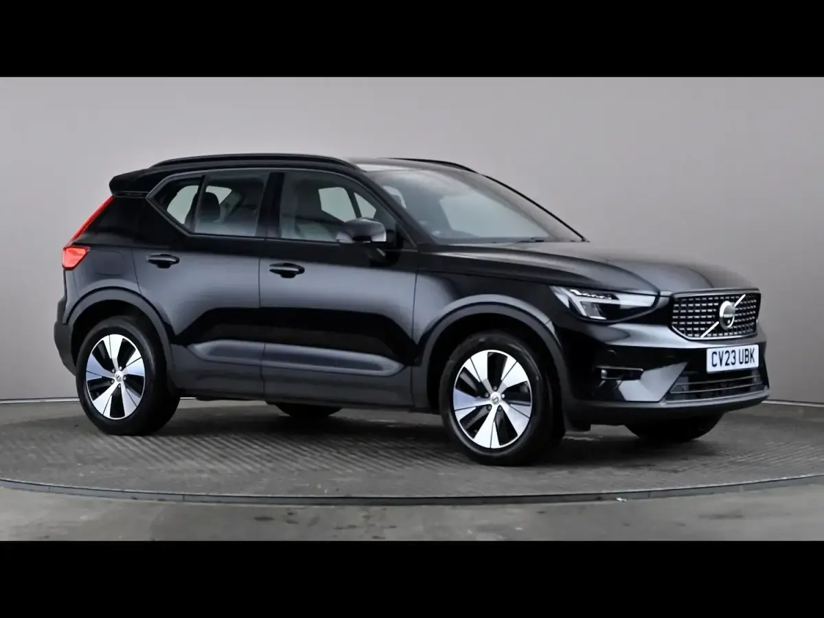 Used Volvo XC40 Plus 211 HP (155 kW) 2023 SUV