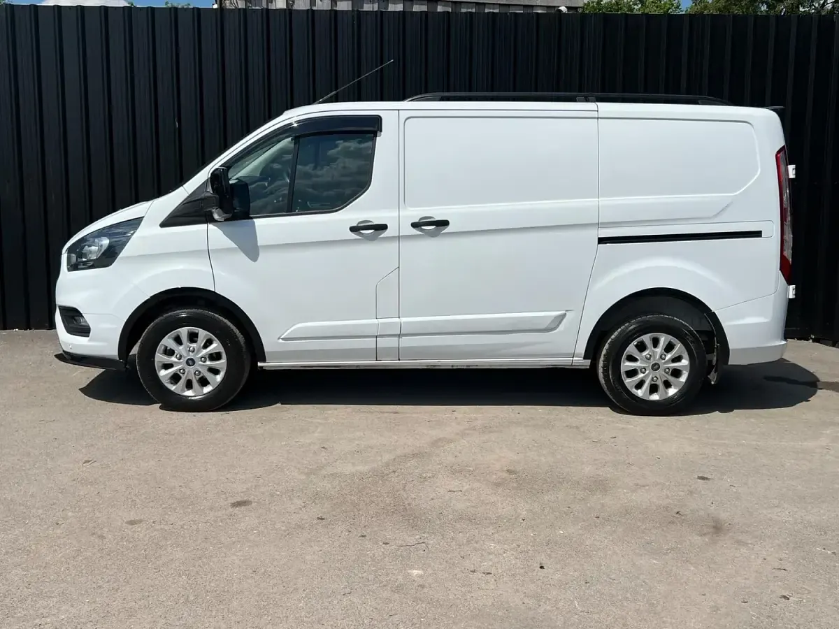 Used Ford Transit Custom S 105 HP (77 kW) 2021 White Van