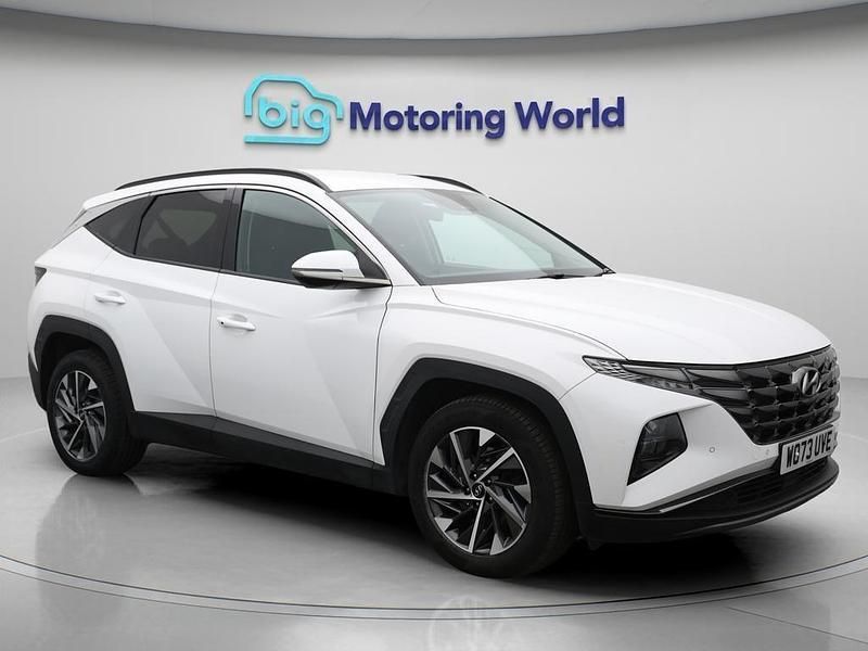 White Used 2024 Hyundai Tucson Premium SUV | £20,000 (Fair price) - Image 1/4
